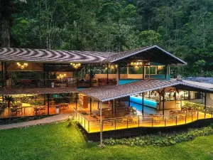 Pacuare Lodge by Böëna