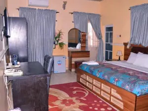 Cozy Suites