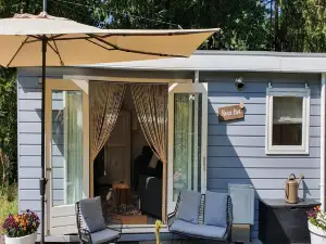 Holiday Home in Hattemerbroek with Smart TV
