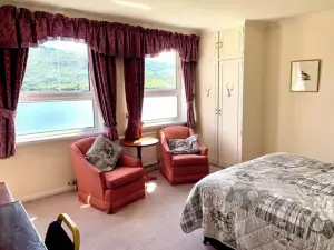 Lochalsh Hotel