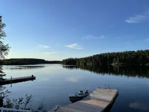 Waterfront Remote (boat access) RV on Dogtooth Lake, ON