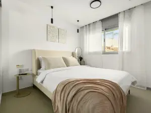 Red Canyon Spa Cozy Garden Stay by Sea N' Rent