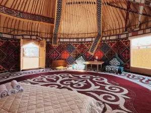 Yurtada Charyn