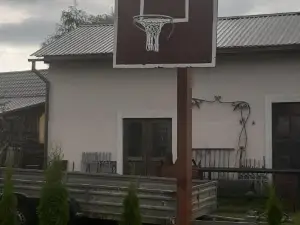Viesu Nams "Laimes pakavs"