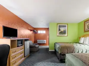Highway Inn