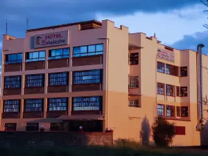 Hotel Enkeleshe