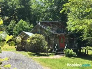 Rushing Stone Cottage