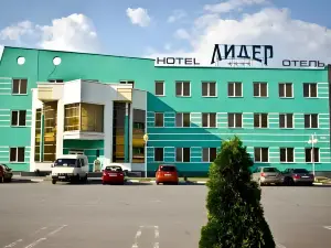 Лидер