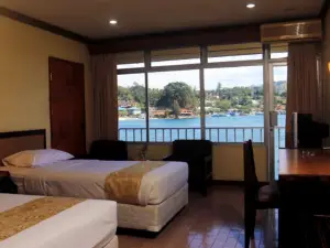 Siantar Hotel Parapat