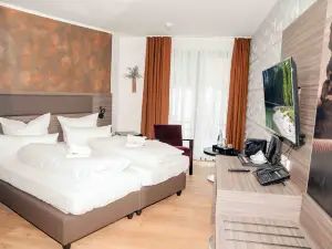 Central Hotel & Lounge Adult Only