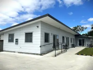 Shelby Motor Lodge