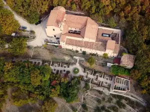 คอนเวนโต ดิ ซานโคลอมโบ - ดิมอราสตอริกา