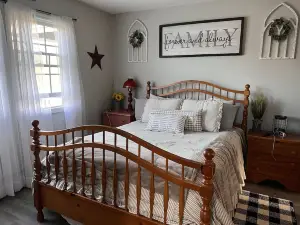 Cozy Adirondack Retreat- Spacious, Comfortable & Perfect for Families