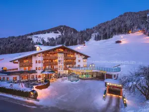 Apparthotel Talhof, Restaurant, Pool Und Spa