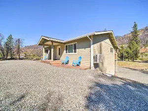 River Acres Retreat w/ Grill & River Access!