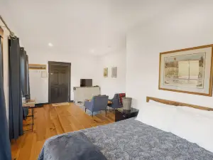 The Birch & Berry Inn