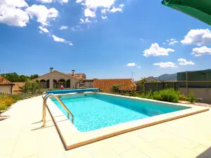 Villa Salvia with Pool