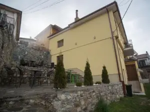 Villa la Munte