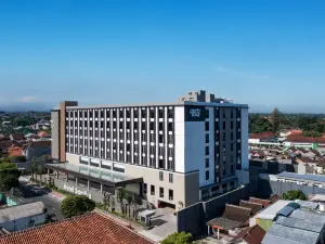 Hotel Santika Blitar