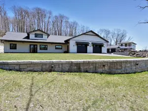 The Getaway at Long Lake Retreat