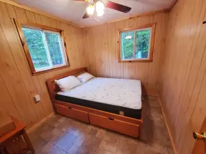 South Twin Lake Cabin  - Turkey Tail