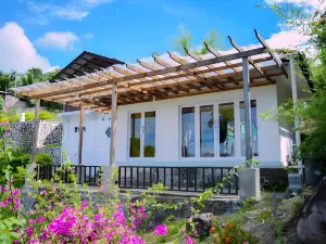 Luxury villa with sea garden & sea view
