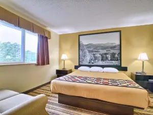 Super 8 by Wyndham Latham/Albany Airport