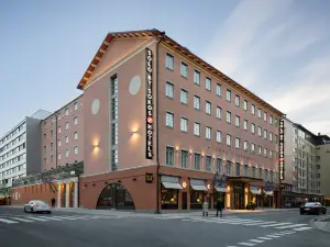 솔로 소코스 호텔 투룬 세우라우온