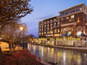 Hotel Indigo NAPERVILLE RIVERWALK by IHG