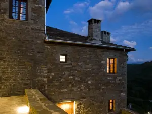 Kipi Suites