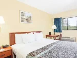 Days Inn by Wyndham Athens