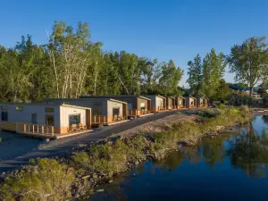 River Lodge and Cabins