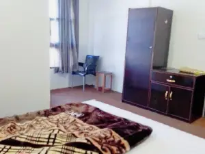 AdLight Guest Rooms Swat