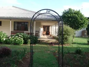 Lalani B&B/Self Catering Cottages