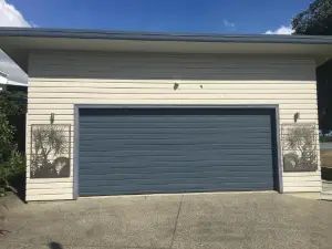Absolute Waterfront Serenity Near Auckland