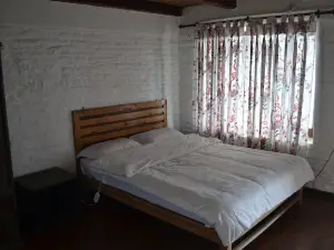 Dhampus Village Eco Lodge