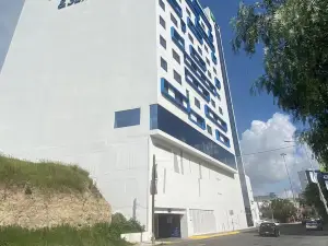 Holiday Inn Express & Suites Puebla Angelopolis