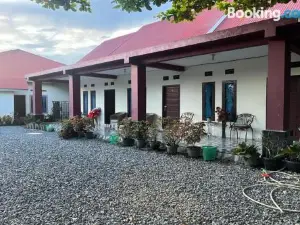 OYO 92464 Efniati Homestay Syariah