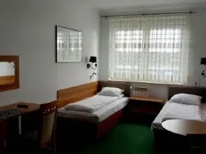 Hotel I Restauracja 13 Smaków