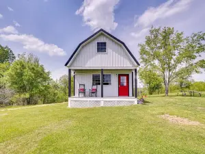 Serene Greeneville Getaway w/ Mountain Views!