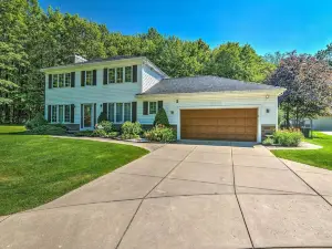 Serene Orchard Park Apartment: Large Yard & Patio!