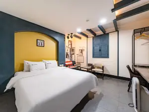 Gongju Renaissance Hotel