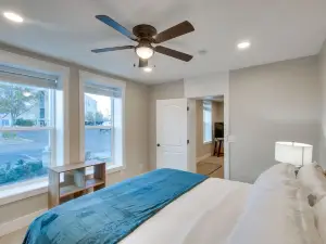 Stylish Logan Retreat w/ Smart TV + Central A/C!