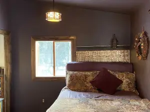 Private Cozy Cabin with Amazing Inlet Views