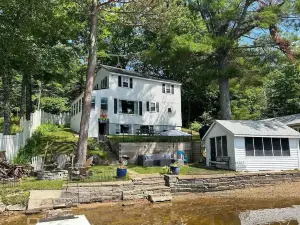 Paradise awaits on Shaws Pond conveniently located in the Lakes Region.