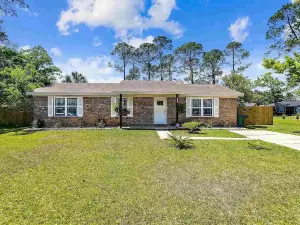 Very Private Home w/ HEATED Pool, Palm Trees and Big Fenced Yard.