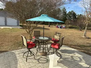 Relaxing and Cozy Ranch Style Home, private hot tub, pet friendly
