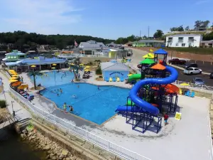 Enjoy Lake of the Ozarks Carribean Waterfront Lifestyle
