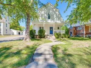 Warrensburg Home, Close to Downtown!