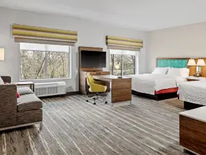 Hampton Inn  Suites by Hilton Cincinnati West